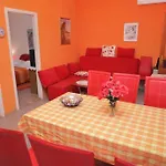 Apartment By The Sea - 14907