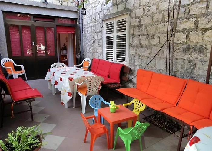 By The Sea - 14907 Трогир